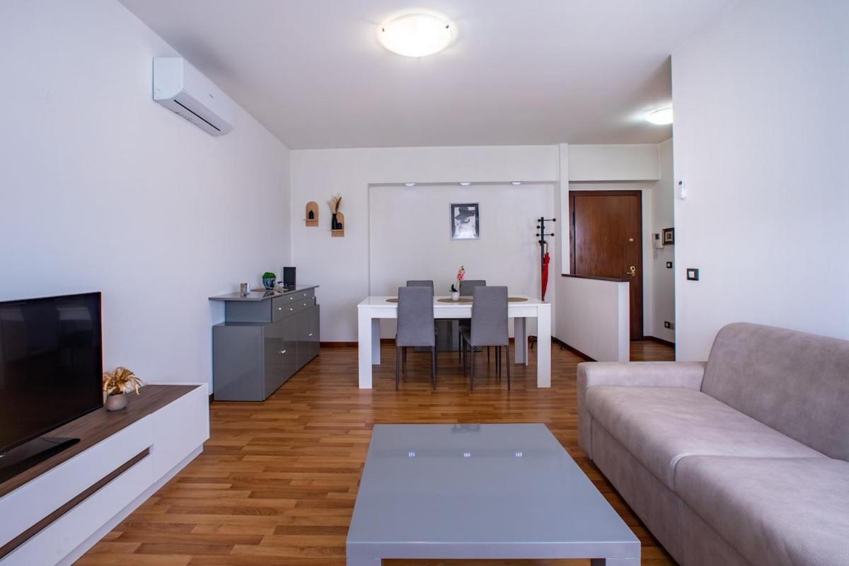Appartamento Fair 2 Min - Private Parking *