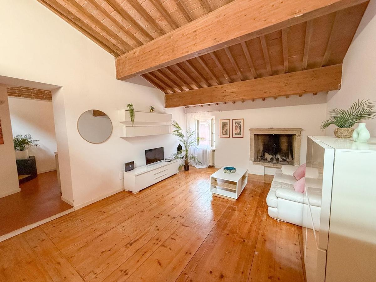 At Piazza Erbe Skyline View Free Parking Apartment