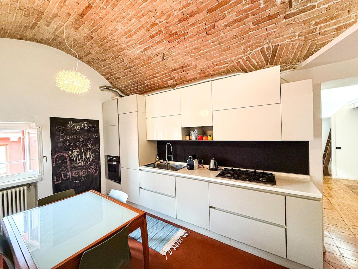 At Piazza Erbe Skyline View Free Parking Apartment