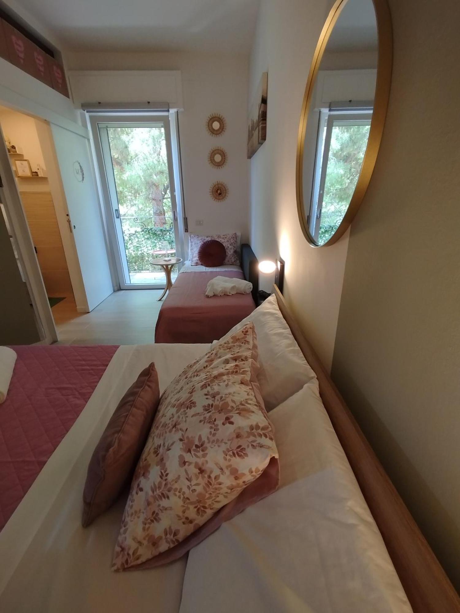 Apartment Bed And Relax