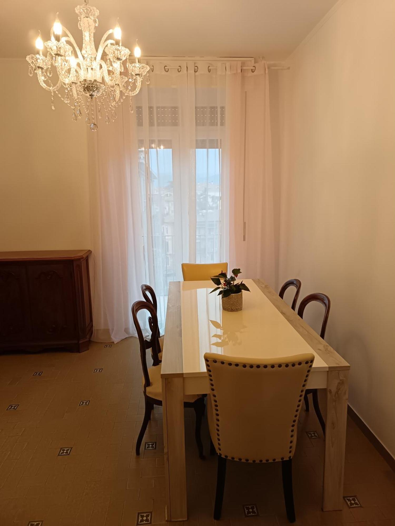 Casa Porta Vescovo 16 *