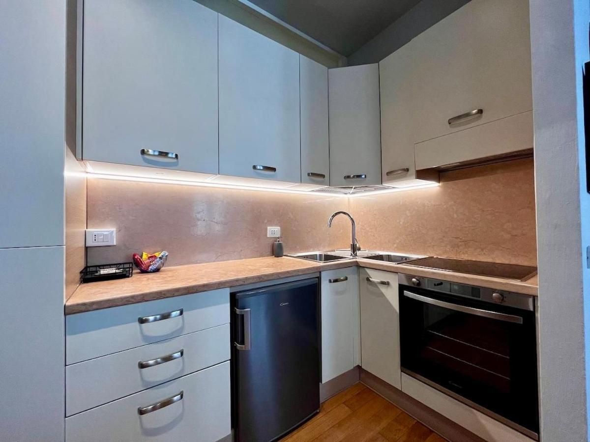 Residenza Tazzoli - Big House 120 M2, With 2 Bedrooms And 2 Bathrooms * Verona