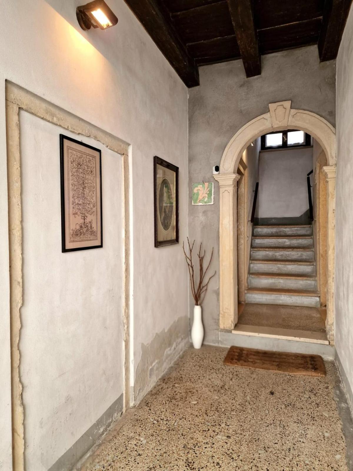Holidhome - Dimora Castelvecchio Ai Salvi - Storico Nel Cuore Di Verona