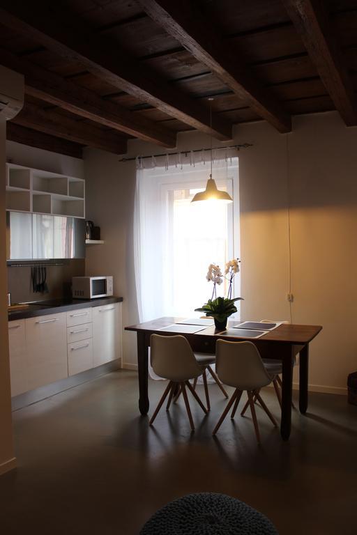 Navi Verona