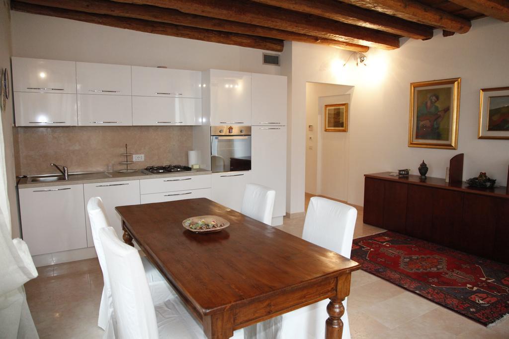 Centre 2 Bedroom Flat * Verona