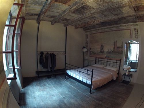 Trentacinque Bed & Breakfast *