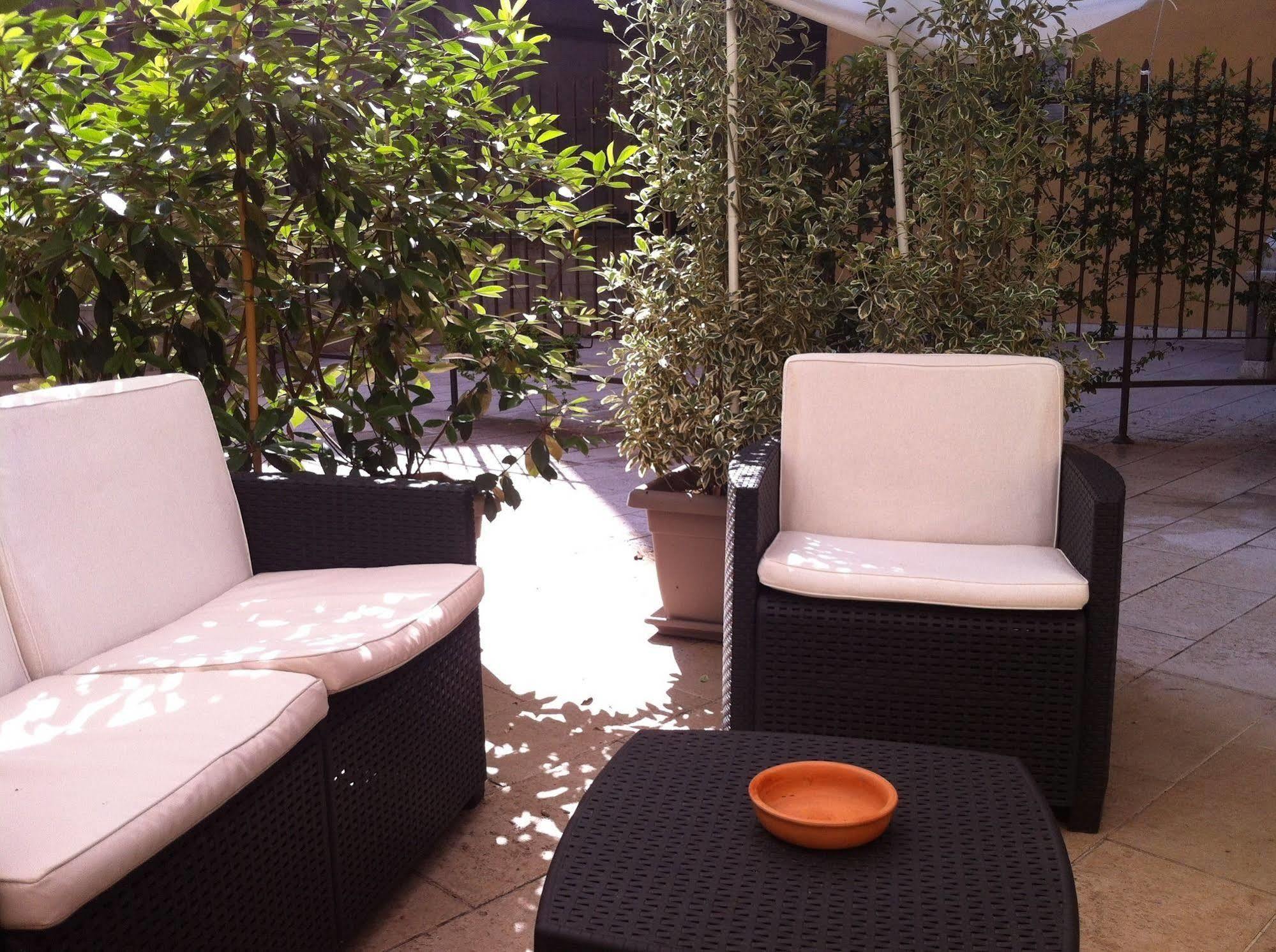 Romeo Design 2*