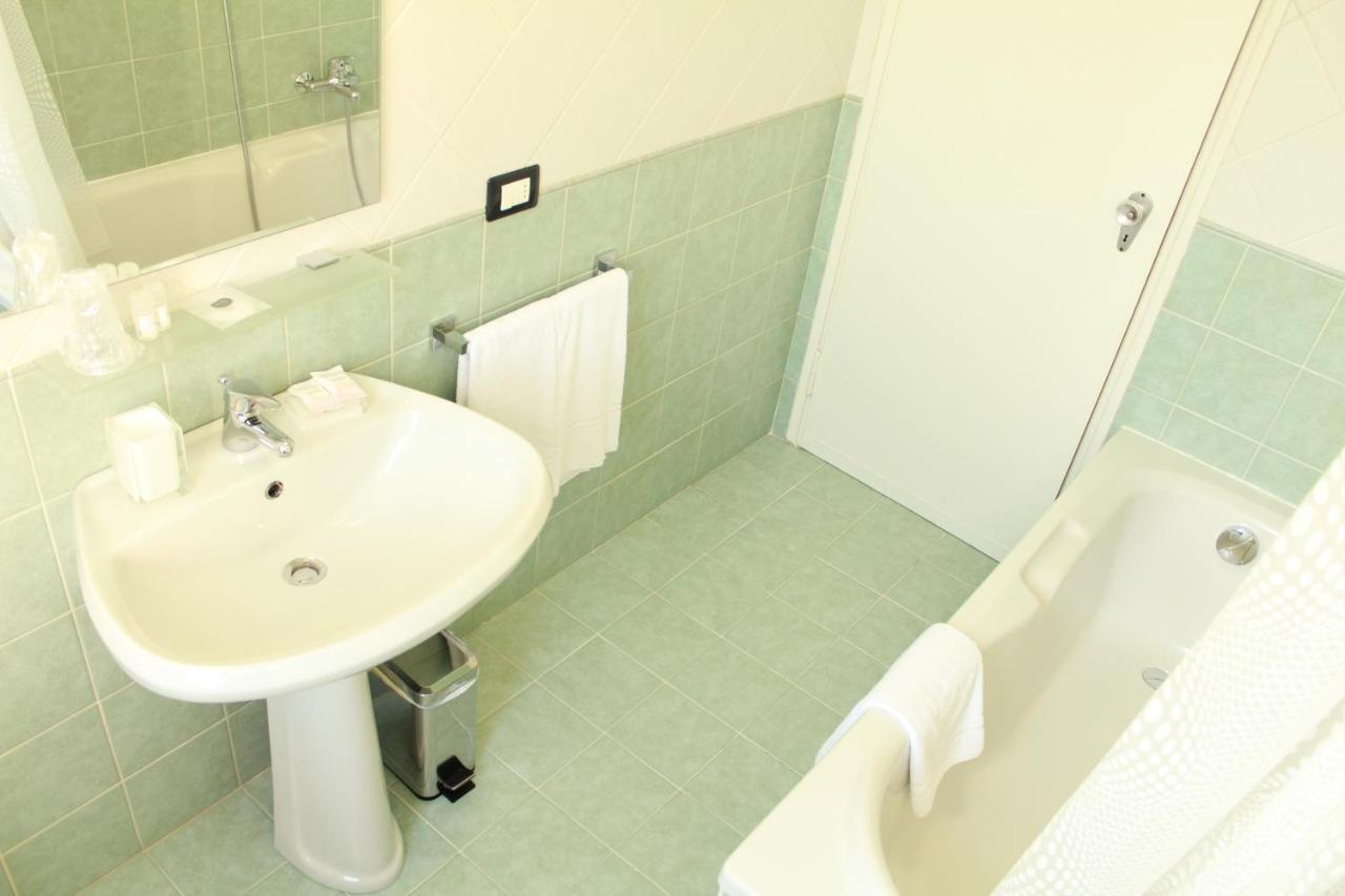 Apartment Residenza Caprera Di Viviani - Loc-02522