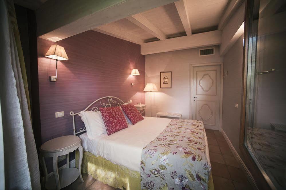 Le Batesine Bed & Breakfast