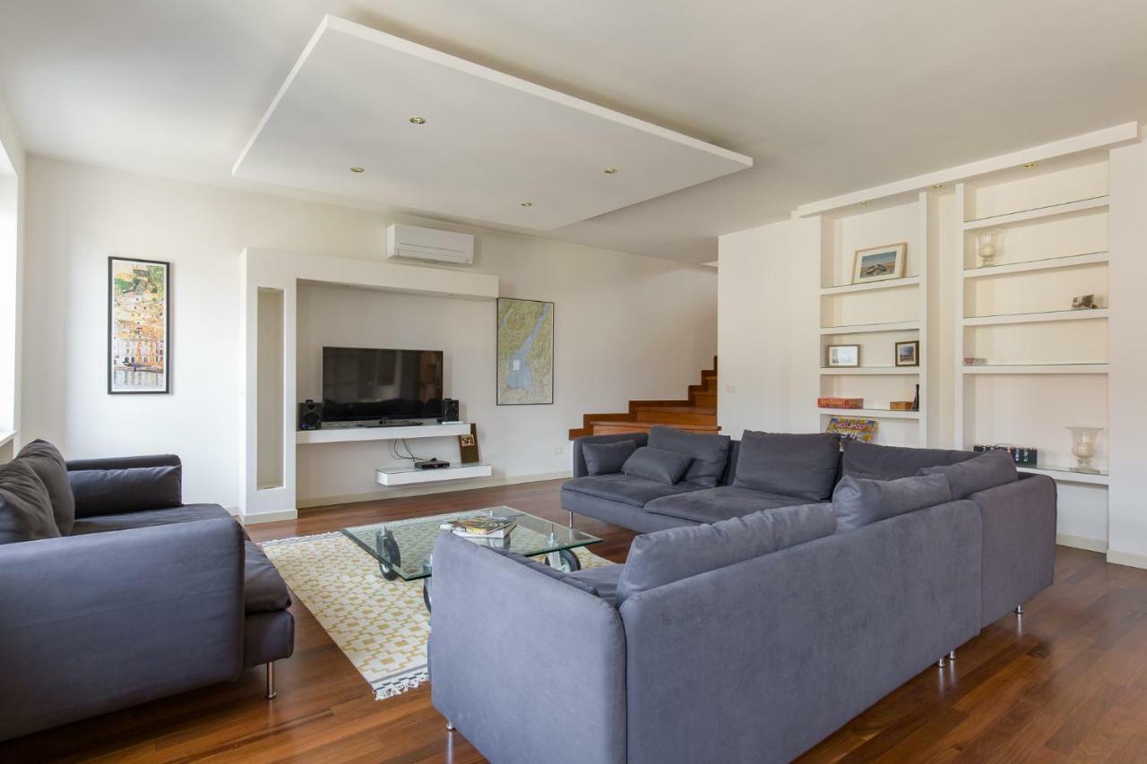 Point Of View Apartment *