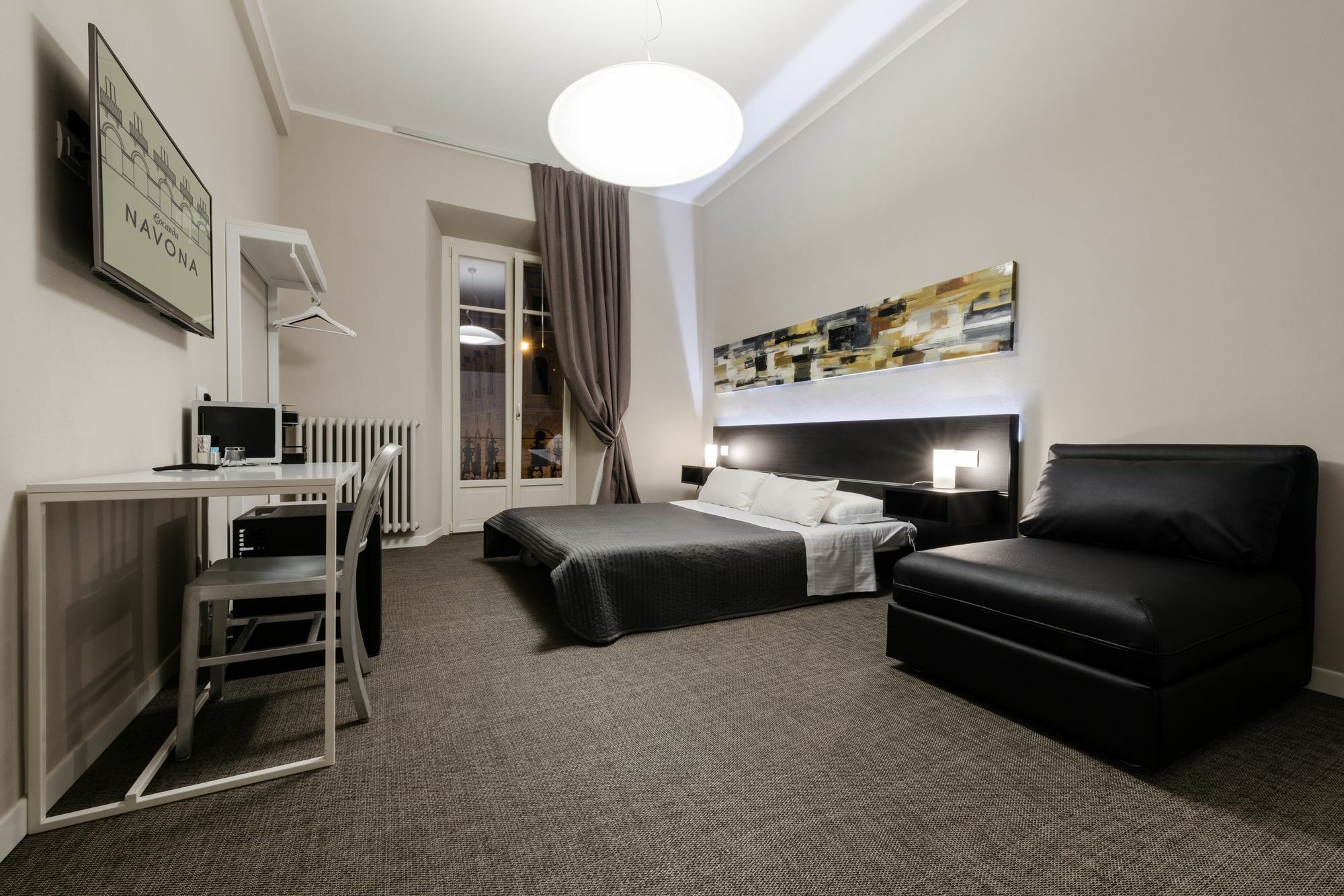 Navona 3*