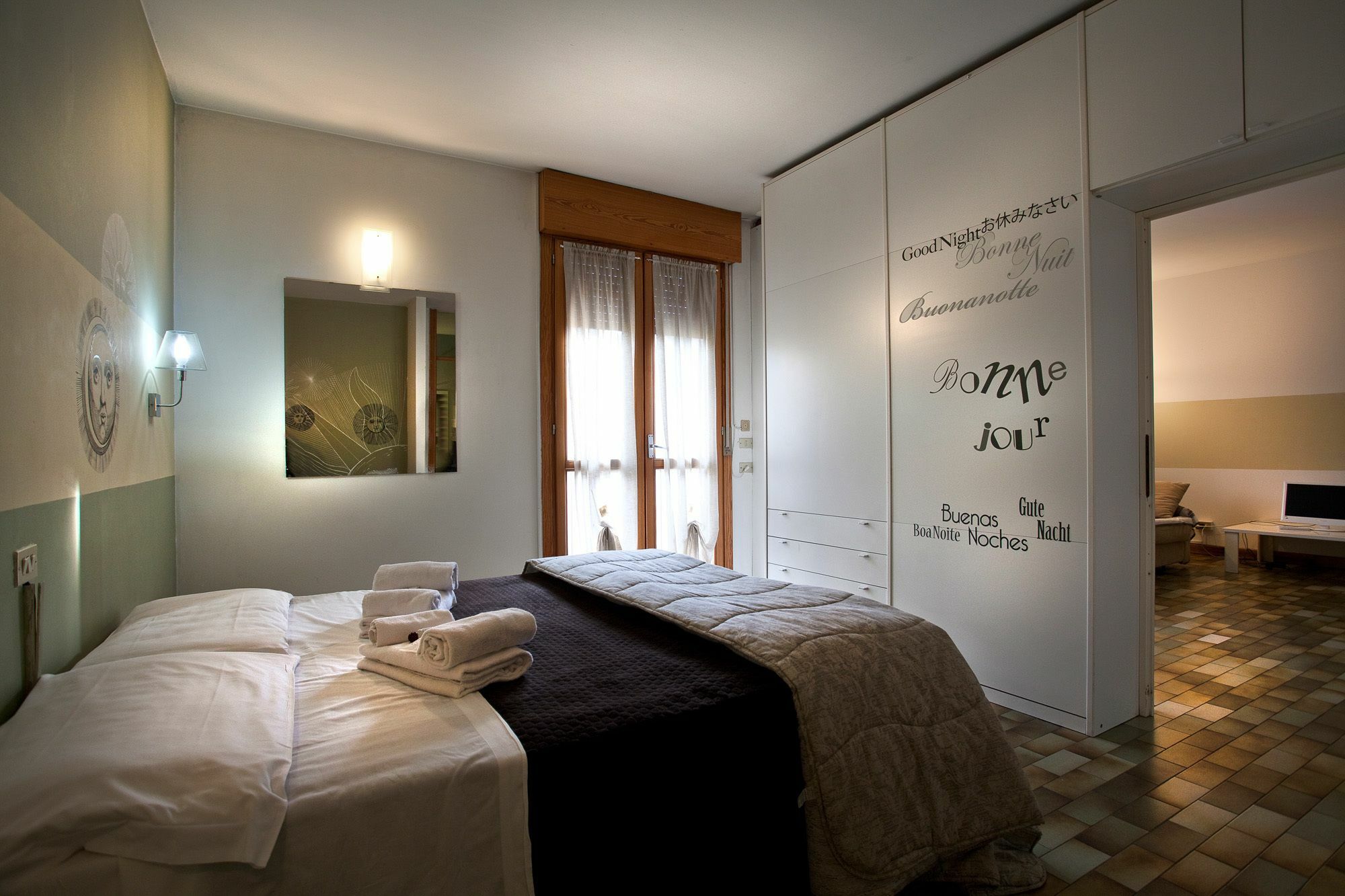 For Rent I Apartment *