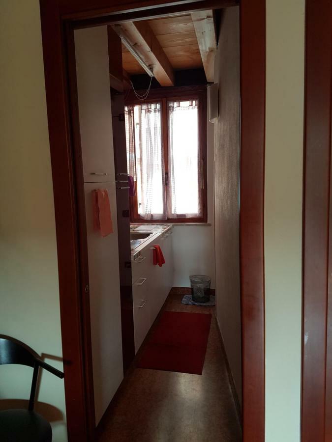 Dora Baltea Monolocale Primo Piano Mansarda Secondo Piano Verona