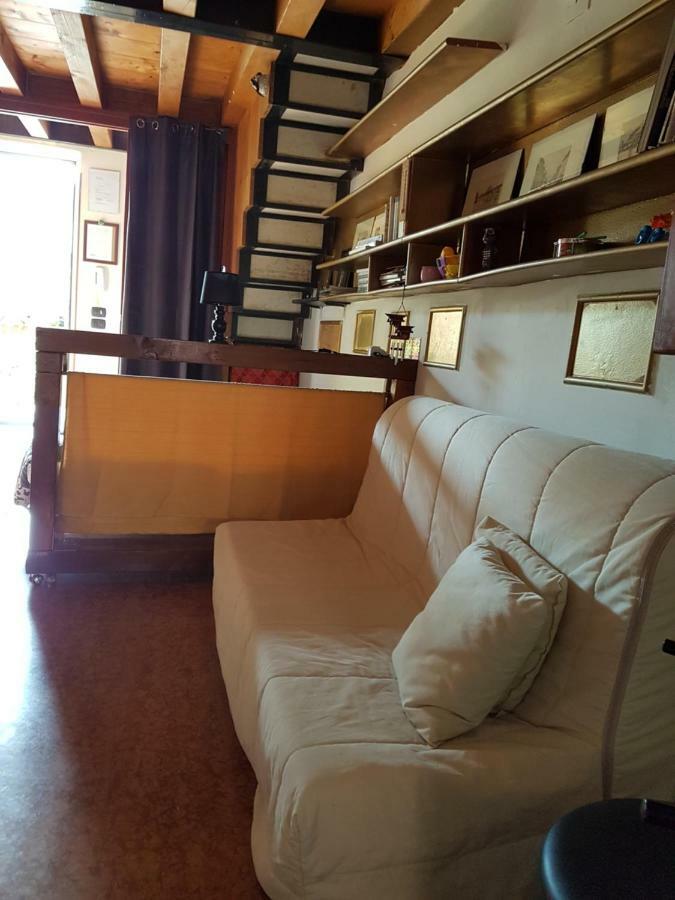 Dora Baltea Monolocale Primo Piano Mansarda Secondo Piano *