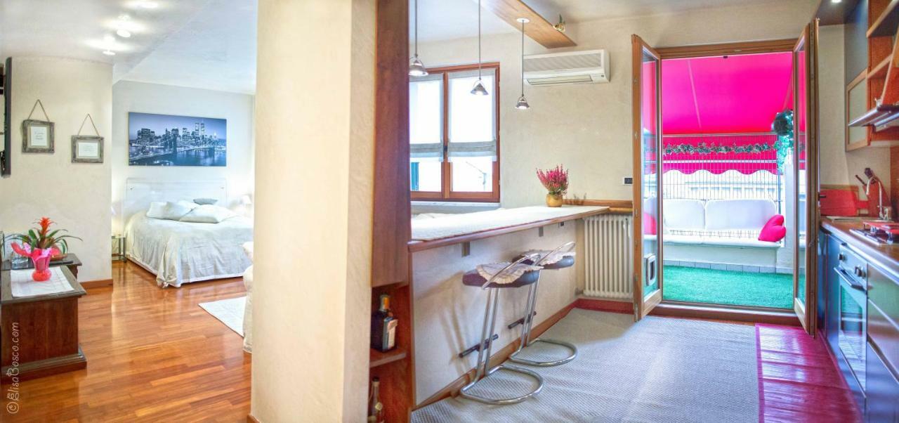 Mansardina Filarmonico 8 Apartment
