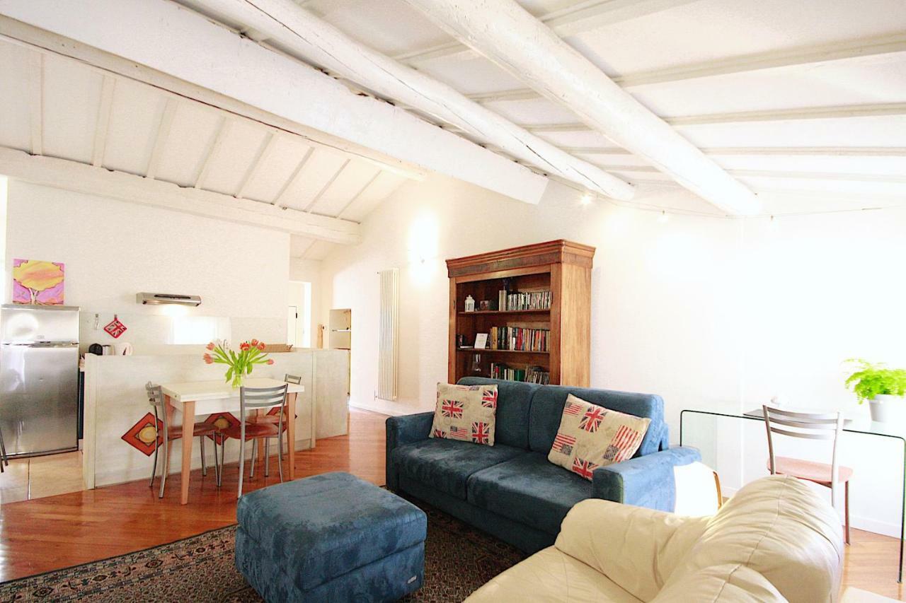 Bianco Apartment