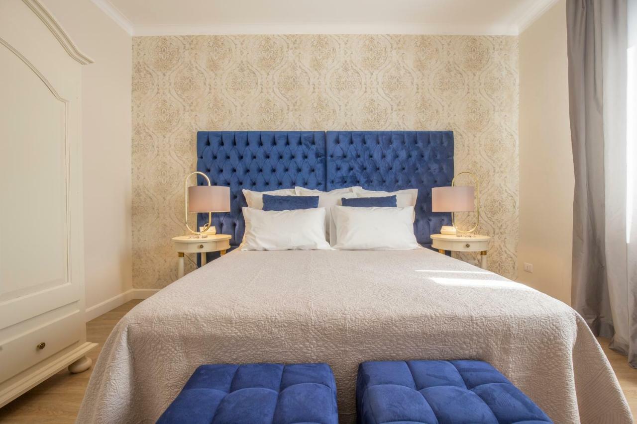 Apartamento Crys: Apartments, Holiday, Business, Blu *