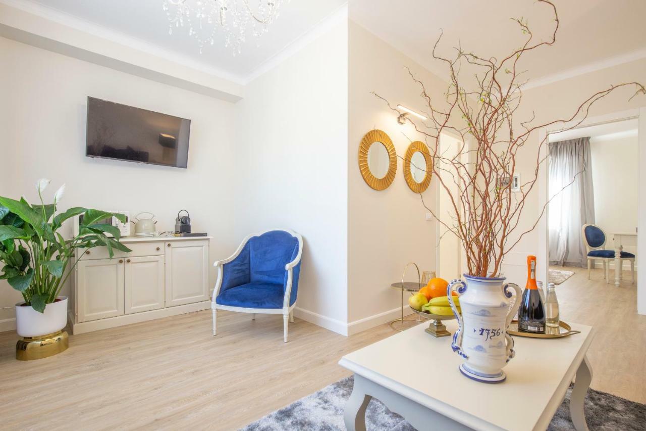 Crys: Apartments, Holiday, Business, Blu Apartamento *