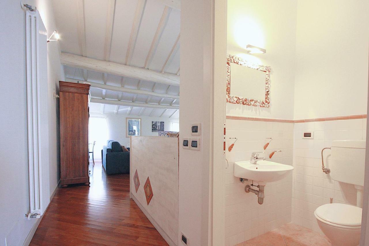 Bianco Apartment