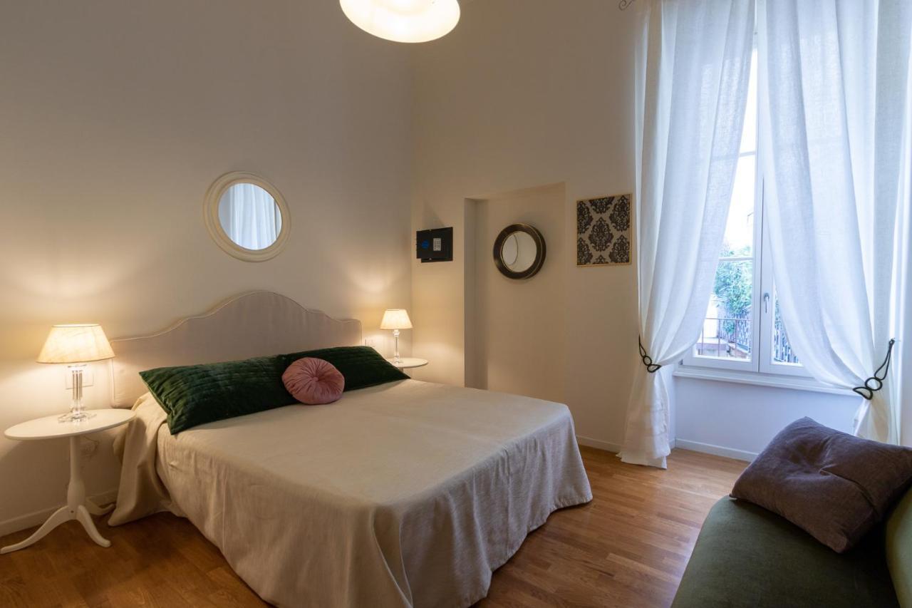 Ad Flat Apartment